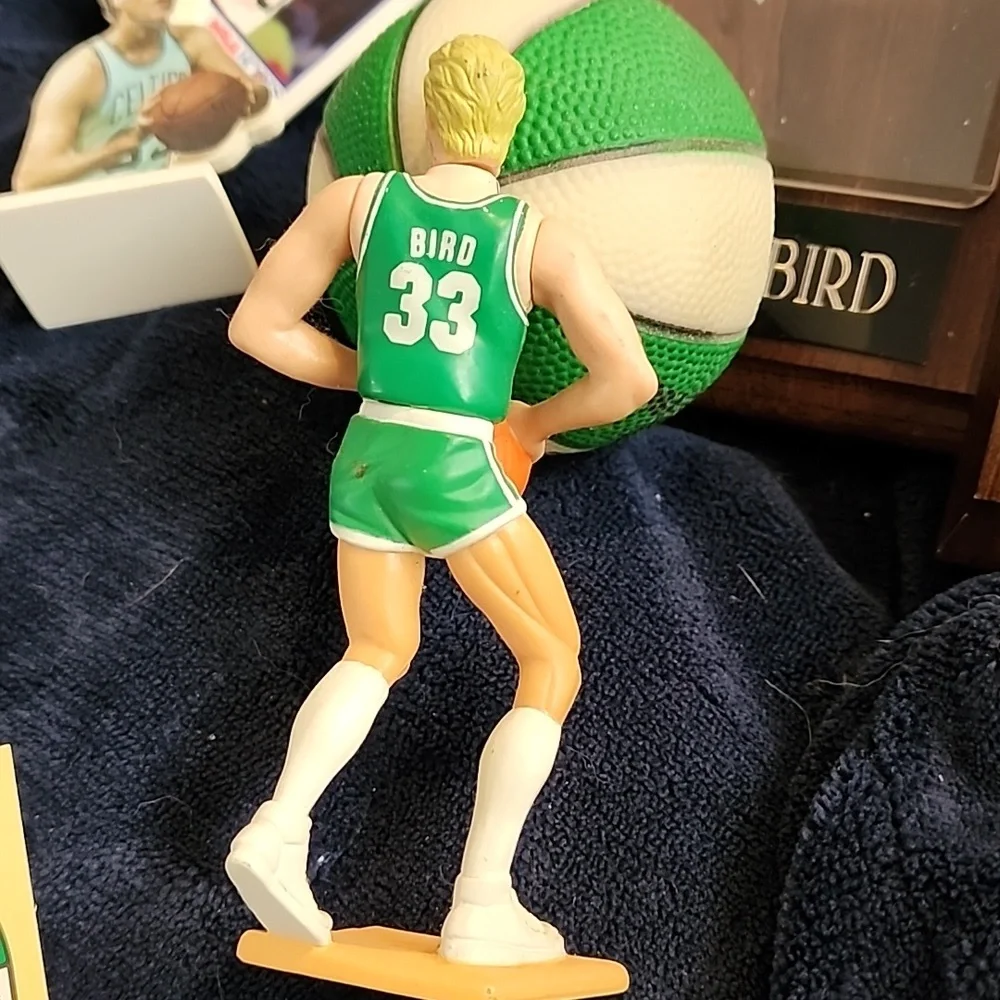 Larry Bird Celtics Collectibles. - Picture 11 of 13